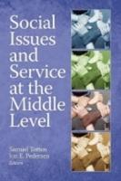 Social Issues and Service at the Middle Level (PB)