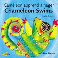 Caméléon Apprend À Nager