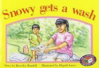Snowy Gets a Wash PM Yellow Set 3 Fiction Level 8