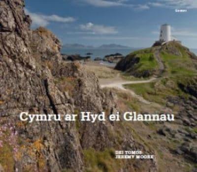 Cymru Ar Hyd Ei Glannau