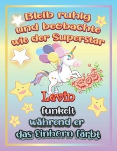 Bleib ruhig und beobachte wie Superstar Levin funkelt während sie das Einhorn färbt: Geschenkidee für Levin